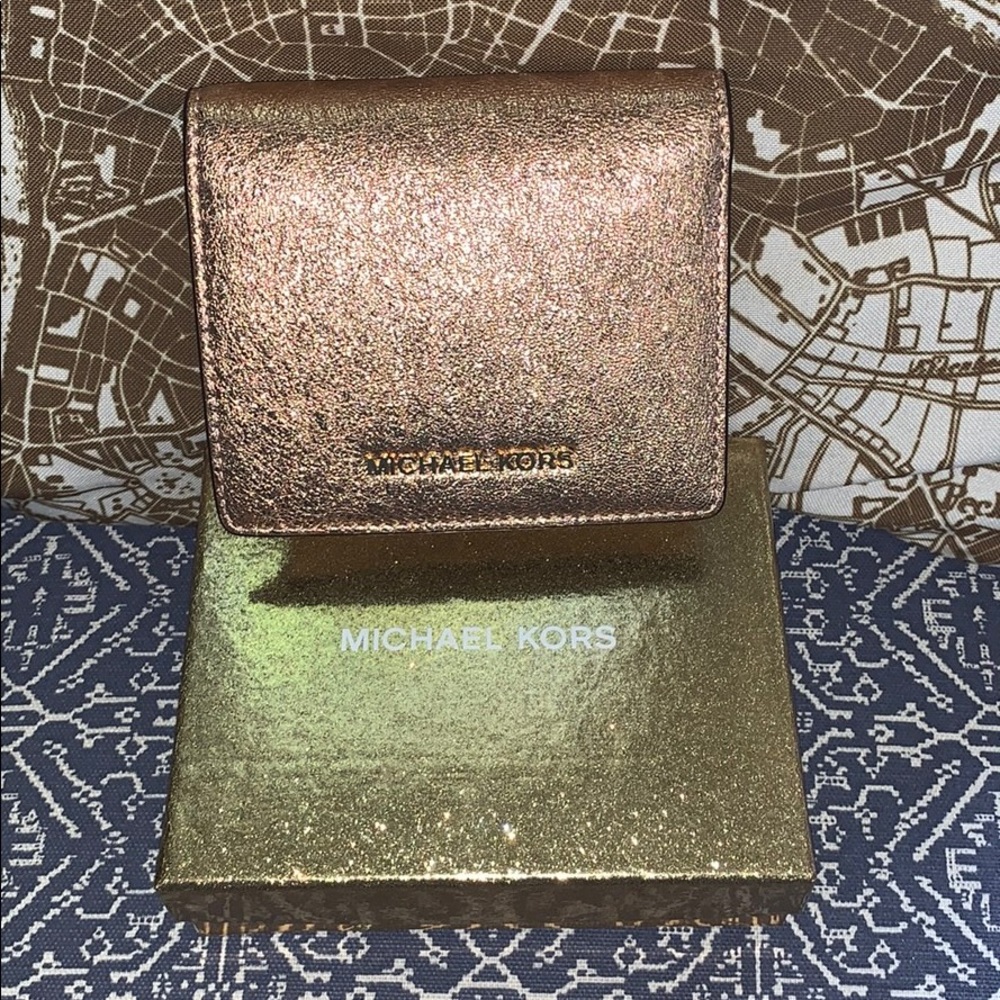 Michael Kors wallet 👛